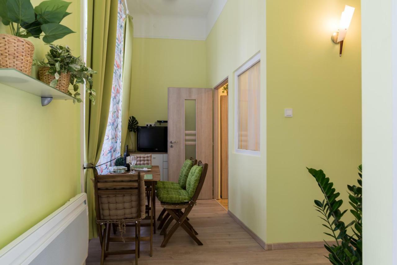 Jungle Design Apartment บูดาเปสต์ ภายนอก รูปภาพ